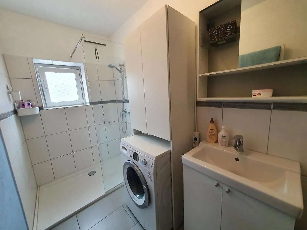 Ferienwohnung Hundenest Im Altmuehltal Kinding 0*,  Duitsland